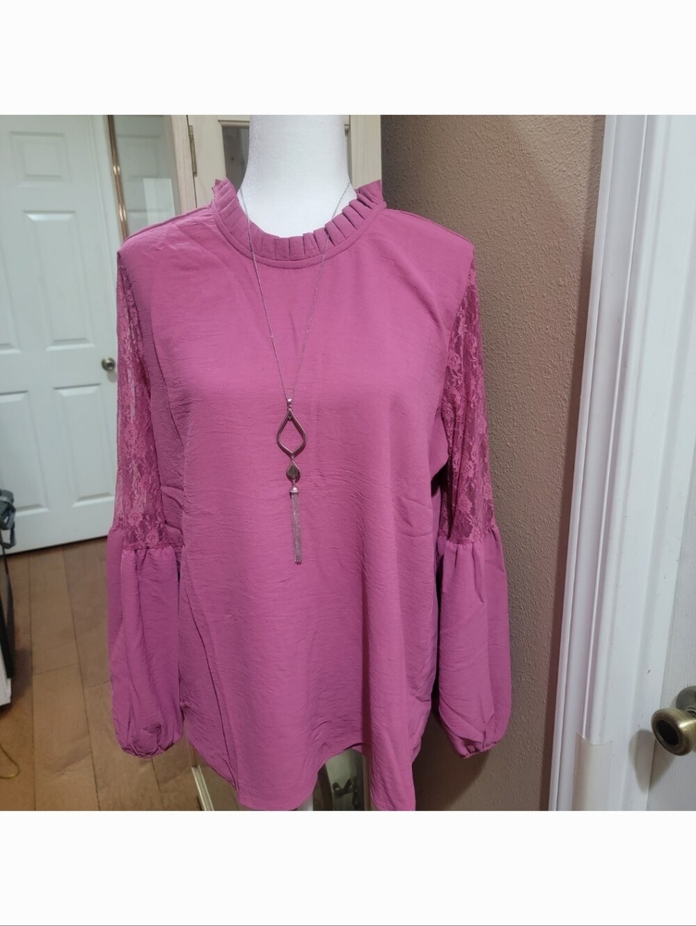Studio 1886 Blouse with lace detail